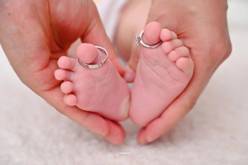 试管代怀生子合法吗宝宝打喷嚏发烧